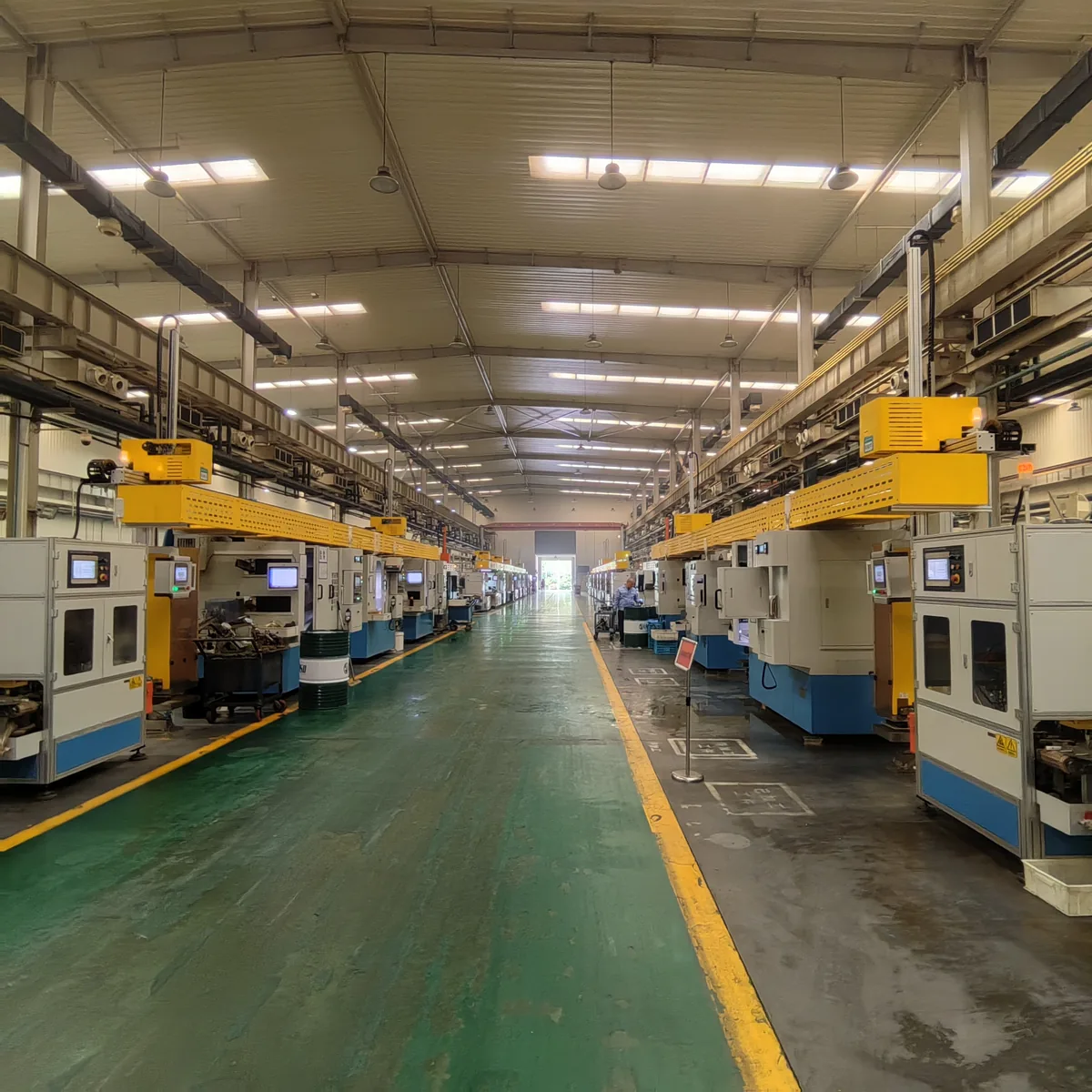 Precision bearing machining workshop at HEBEI FODA BEARING TRANSMISSION CO., LTD.